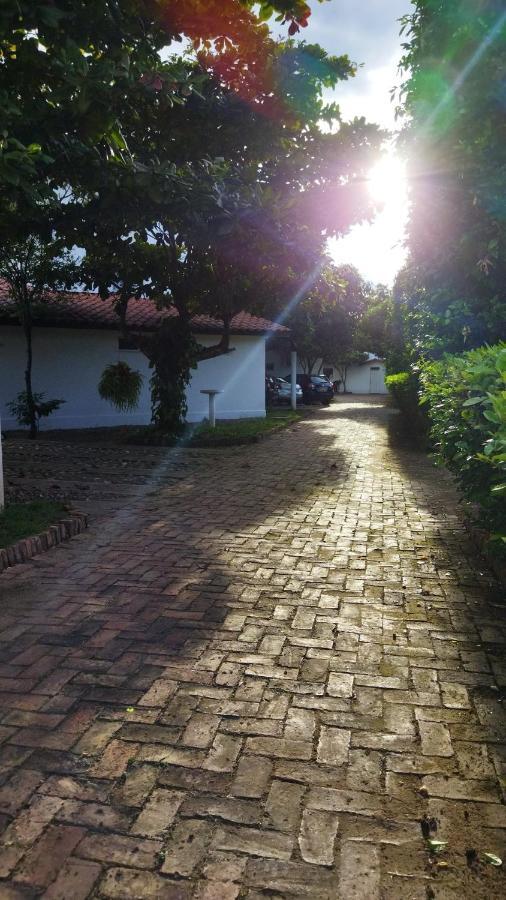 Villa Alejandra Girardot Exterior foto